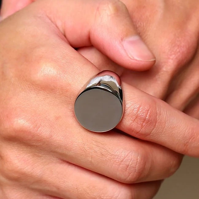 Miniature : Bague homme ronde personnalisée initial cadeau