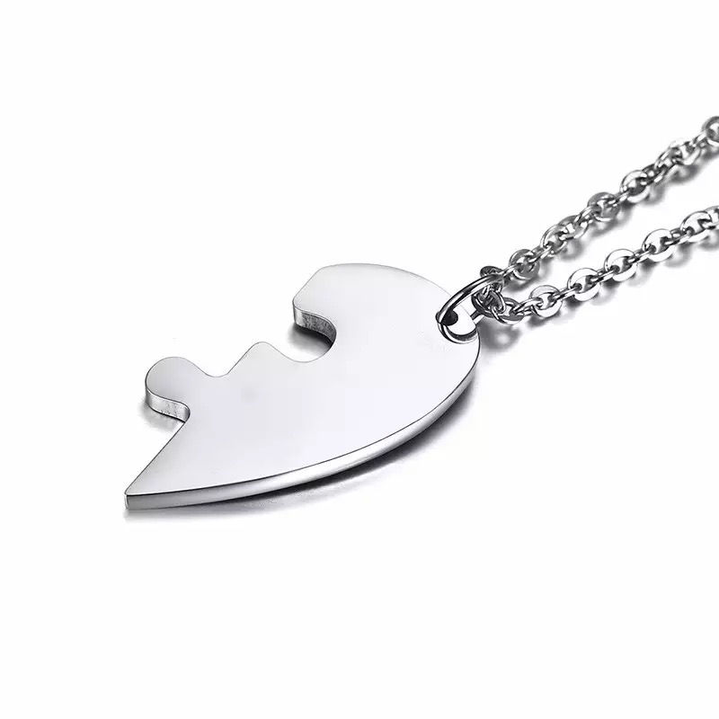 Miniature : Colliers couple personnalisés cœur brisé prénom nikahi 4