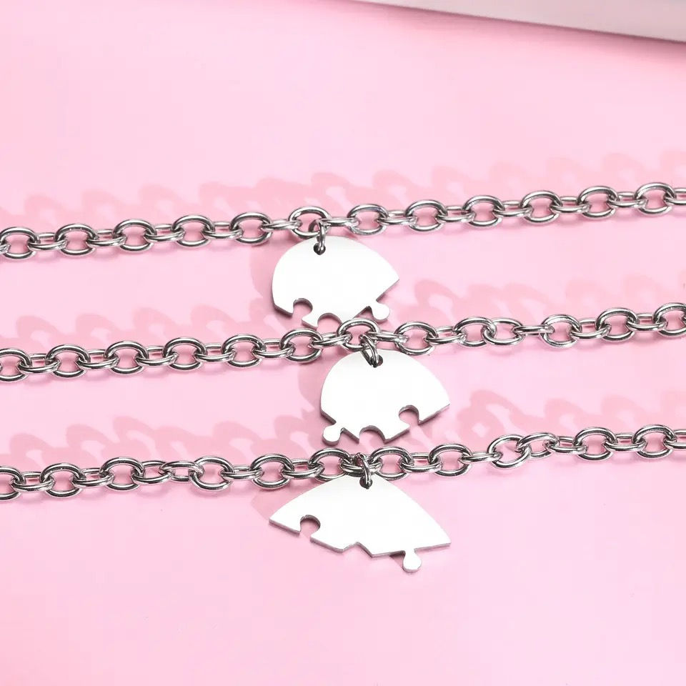 Miniature : Bracelet personnalisé femme coeur triangle séparé 