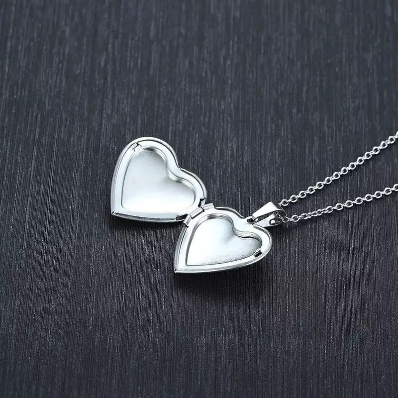 Miniature : Collier personnalisé pendentif cœur ouverture photo