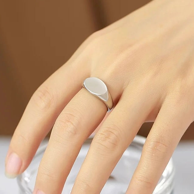 Miniature : Bague femme personnalisée écriture initial cadeau