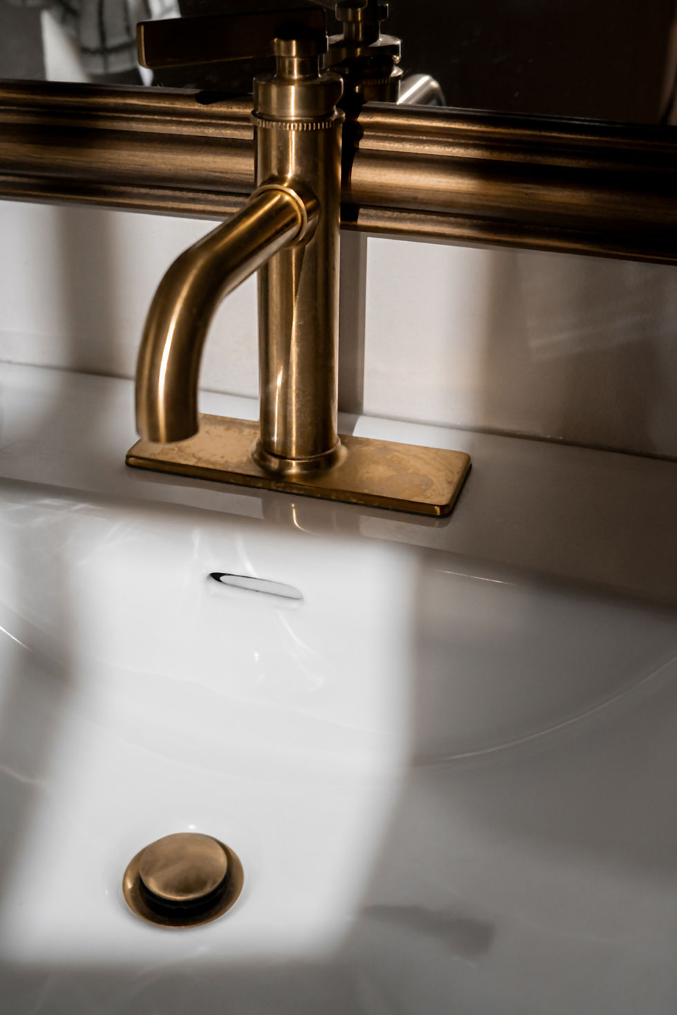 You changed countries, but did you think about what changed in your water? The impact of hard water on your skin.