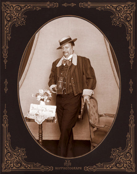 Portrait eines Photographen um die Jahrhundertwende