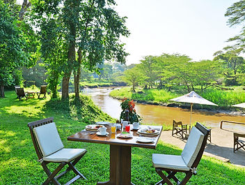 ishasha-wilderness-camp-luncheon-river-view.jpg