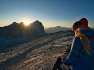 The Best Sunrise Hikes in the Dolomites – And How to Experience Them on a Hut-to-Hut Tour
