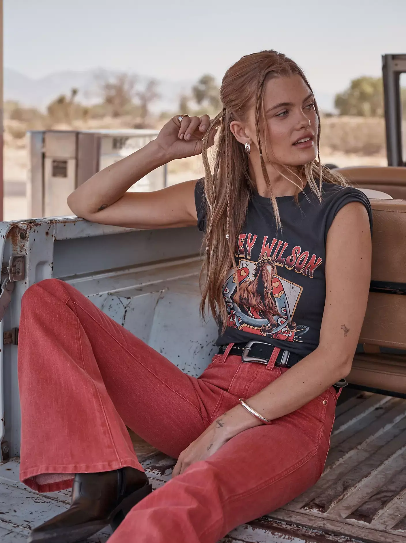 Lainey Wilson x Wrangler Lainey Flare Jean Washed Red