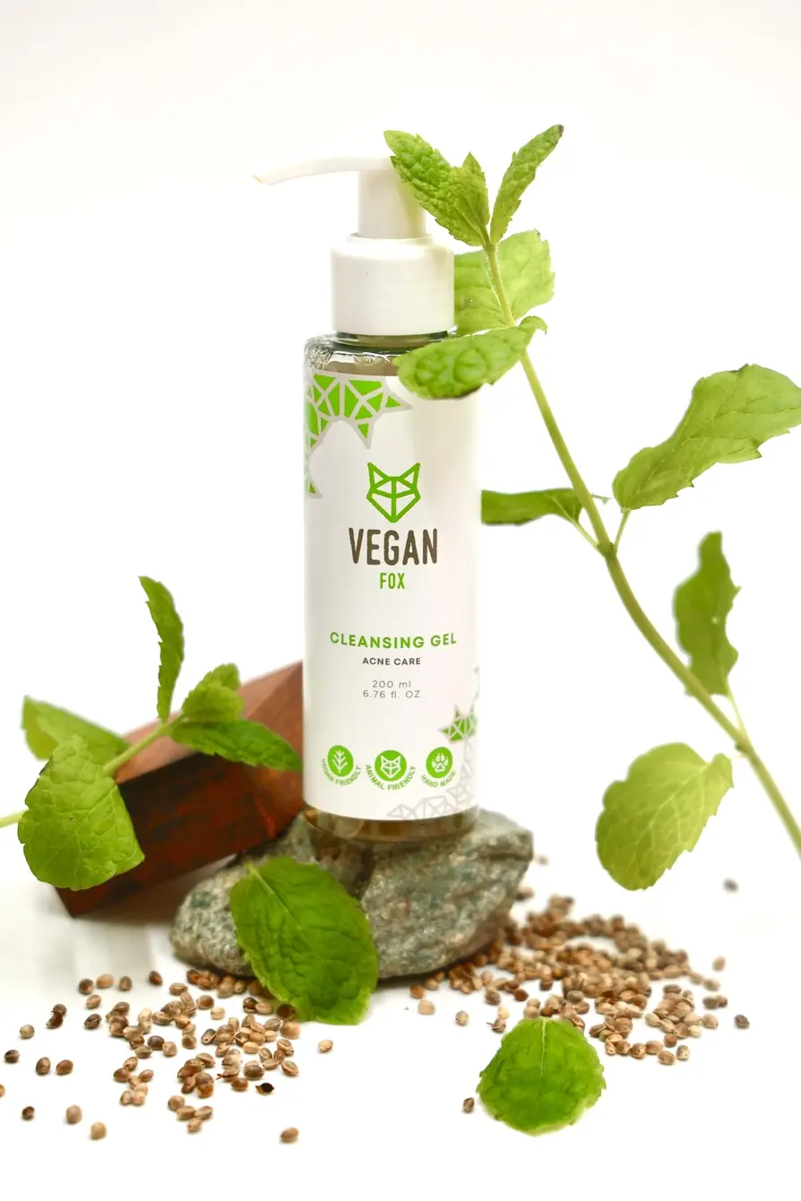 Vegan Fox / Rensende gel mot akne