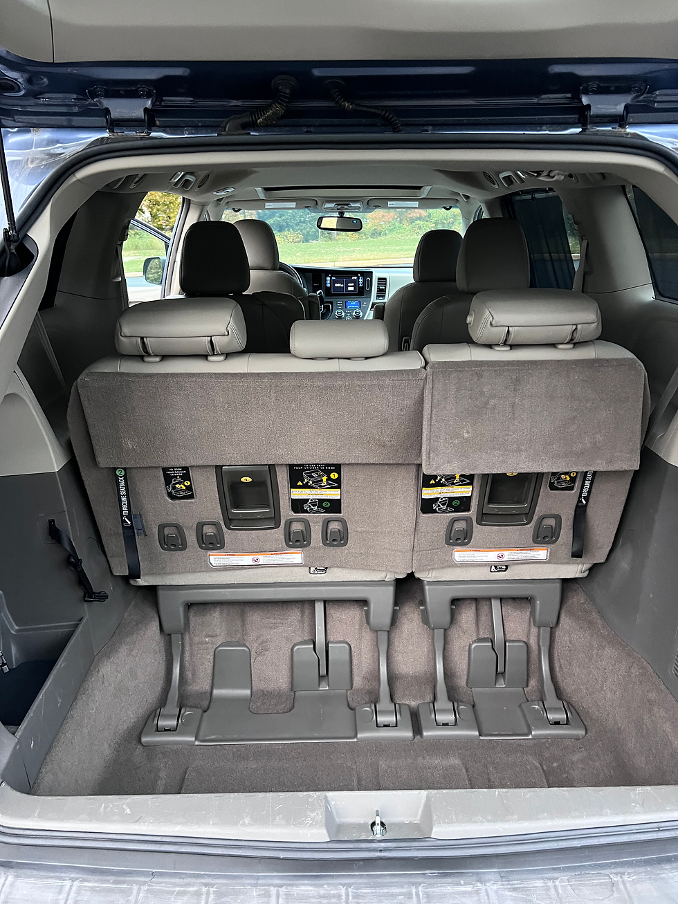 Thumbnail: 2016 Toyota Sienna ● 81,000 miles