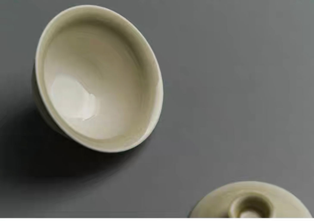 Beige Tea Cup | 青灰茶杯