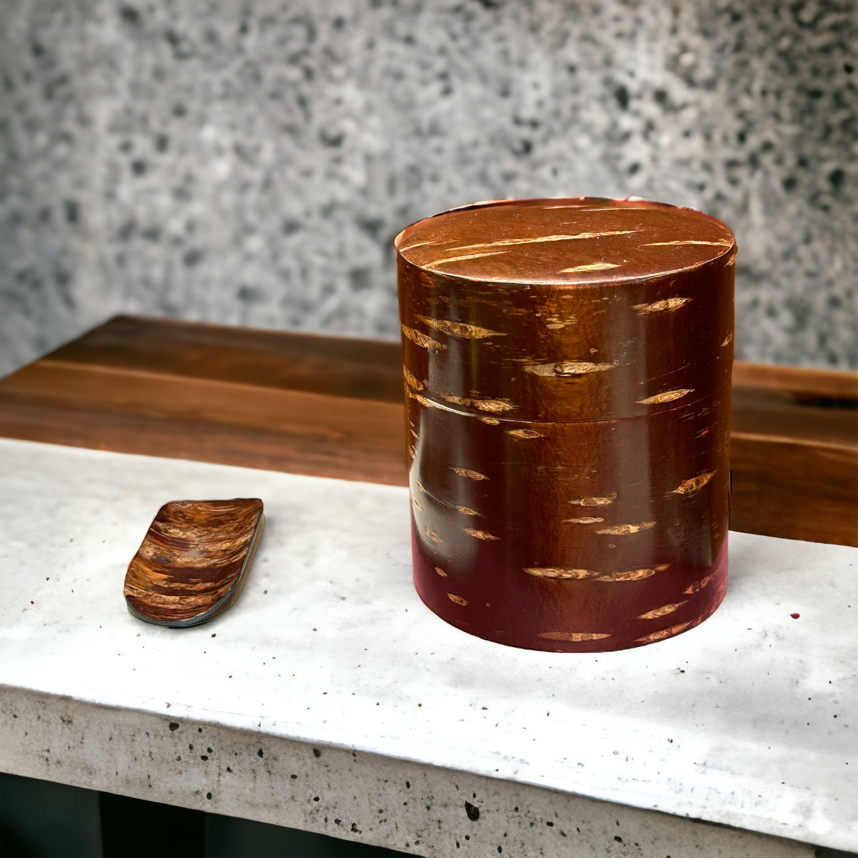 秋田樺細工 櫻皮茶罐