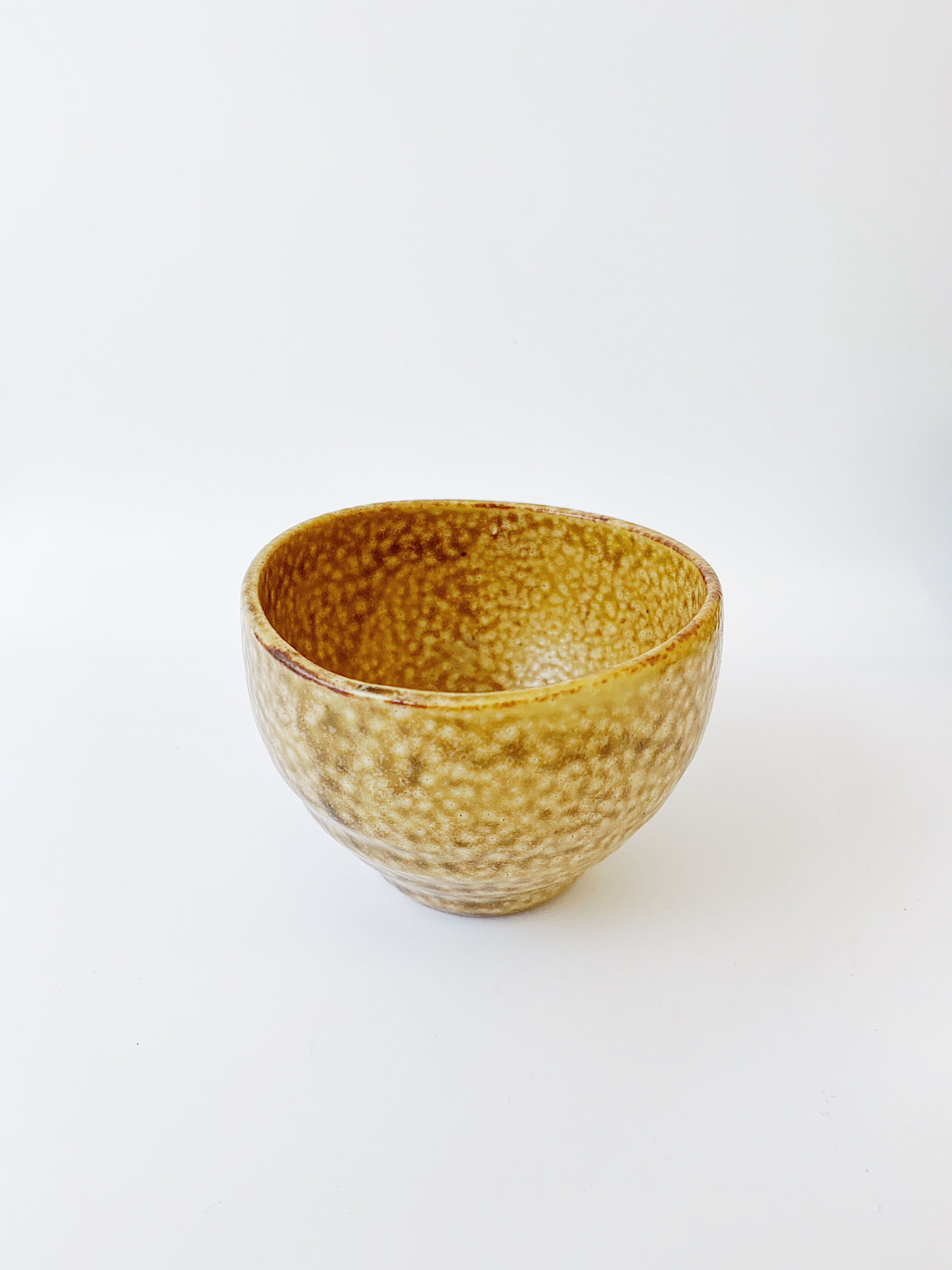 Japan Yellow Porcelain Tea Cup。日本黃瓷茶杯
