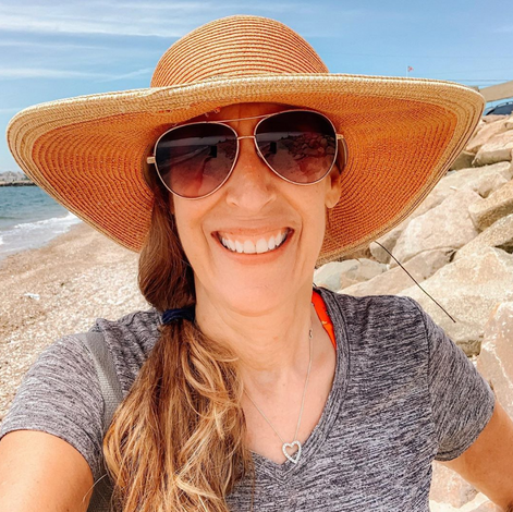 🌞 Grounding Into Summer: Energy Reset Tips for a Season of Change