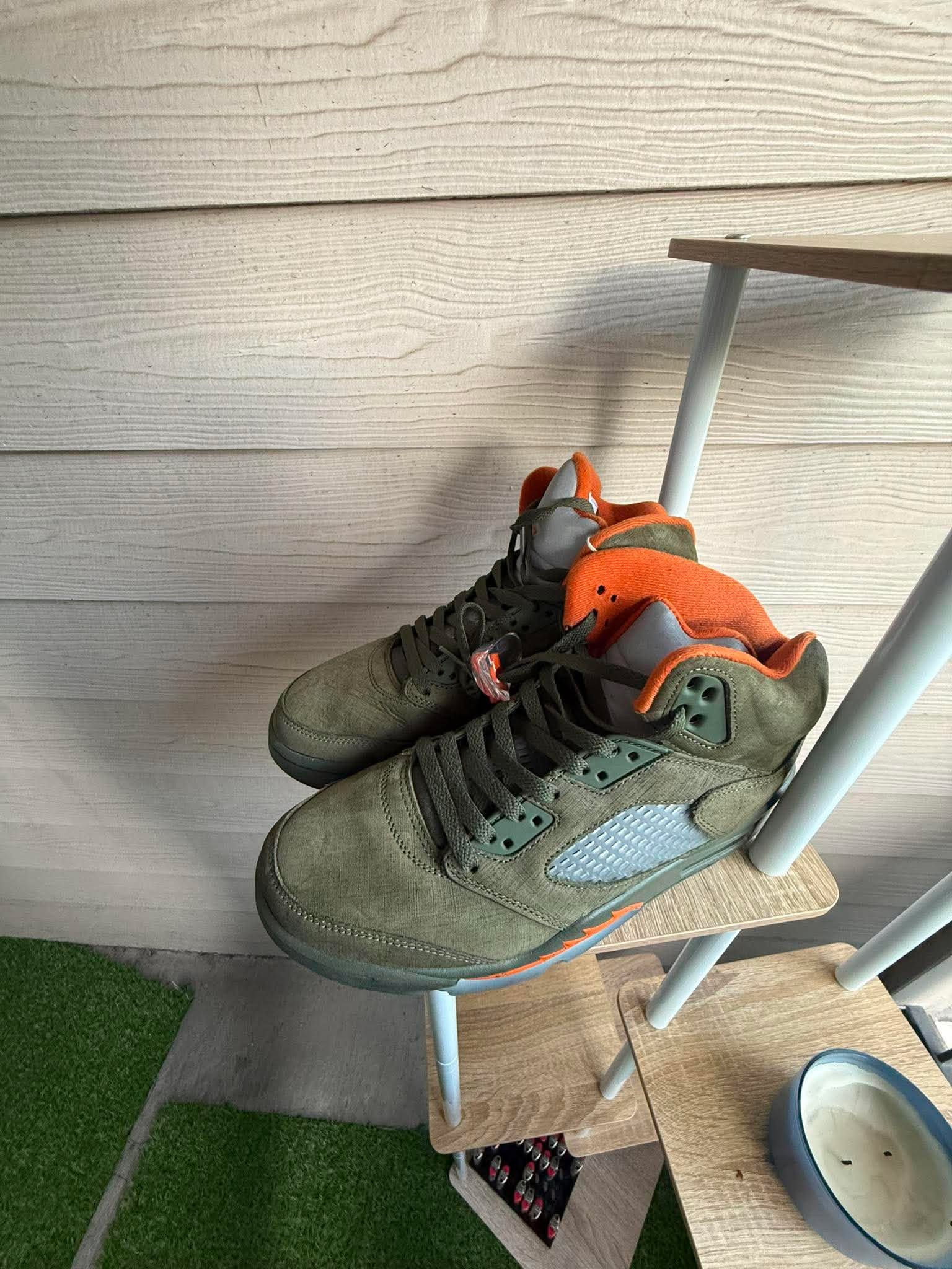 AIR JORDAN 5 High Olives (2024) no box Size 8