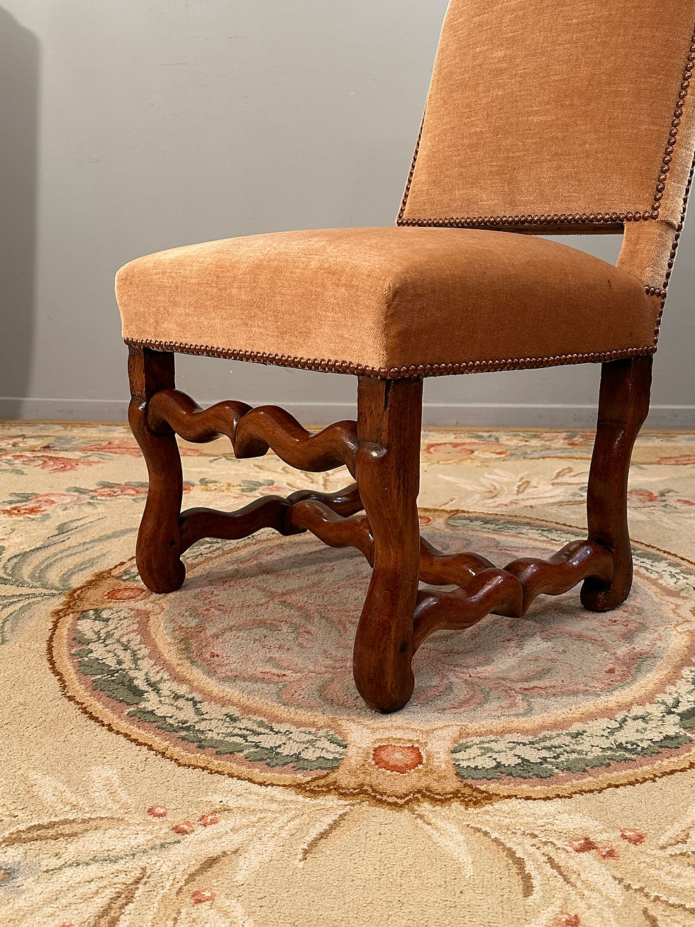 Thumbnail: Paire De Chaises En Noyer d'Epoque Louis XIV Vers 1700