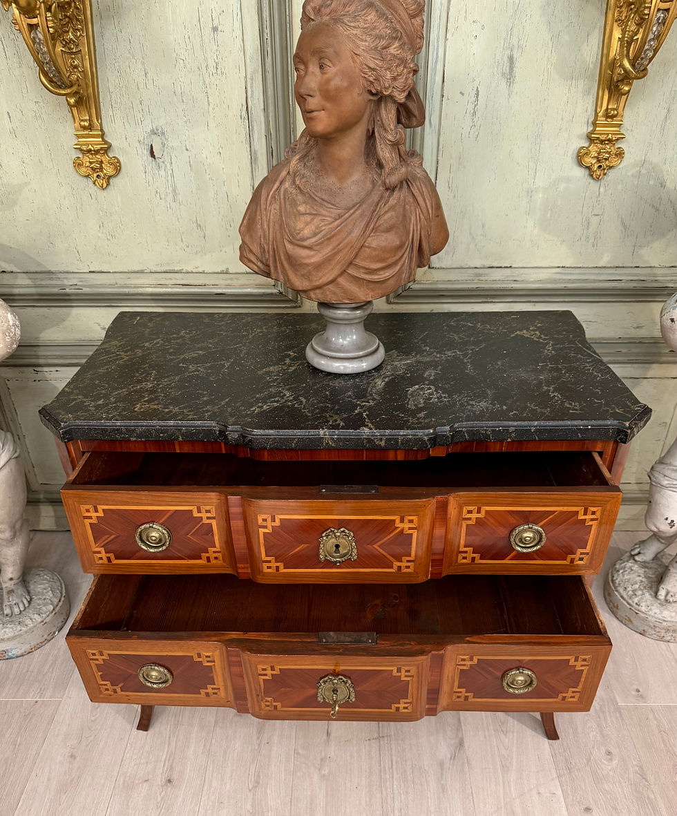 Thumbnail: Commode Sauteuse En Marqueterie d'Epoque Transition Vers 1760