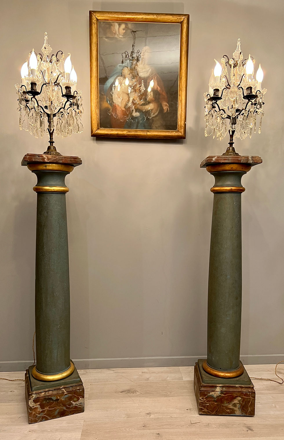 Succession Juliette Greco, Paire De Colonnes En Bois Doré Et Laqué XIXème