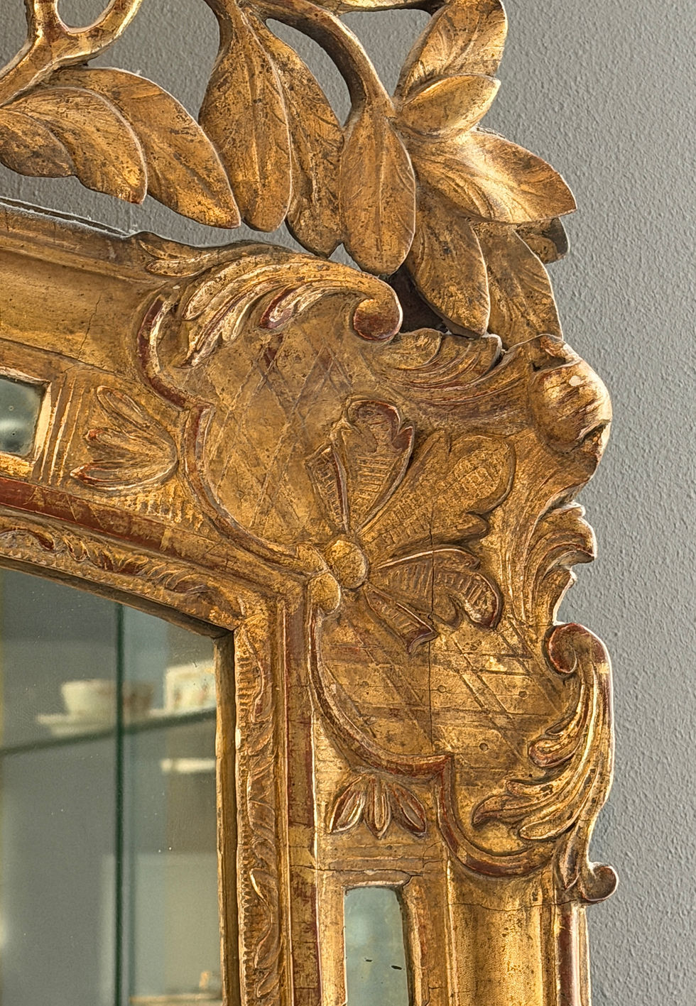 縮圖：Miroir en Bois Doré à Parecloses d'Epoque Régence, Vers 1720