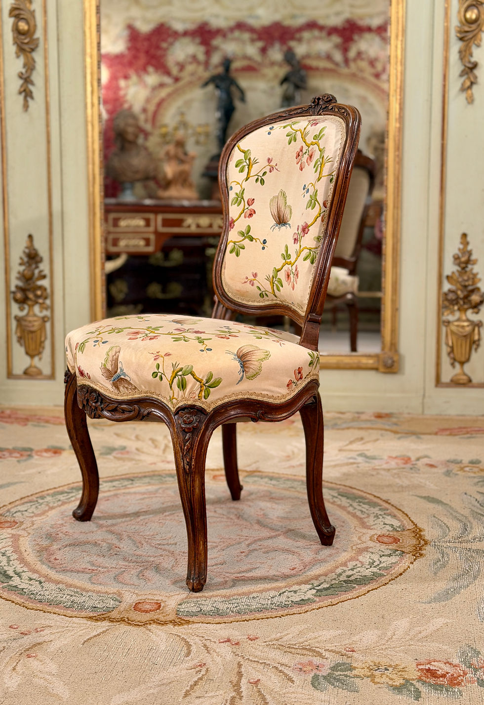 Miniatura: Chaise de Salon en Bois Sculpté d'Epoque Louis XV, vers 1750