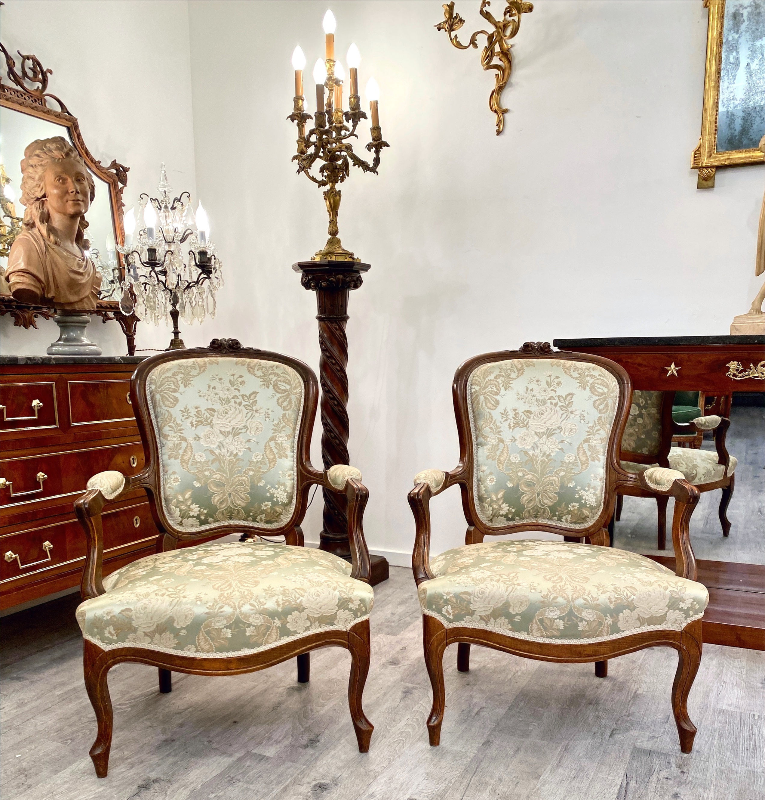 Paire De Fauteuils Cabriolet De Style Louis XV Epoque XIXème