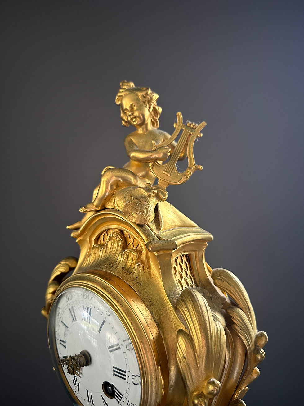 Miniature : Pendule En Bronze Doré De Style Louis XV Epoque XIXème