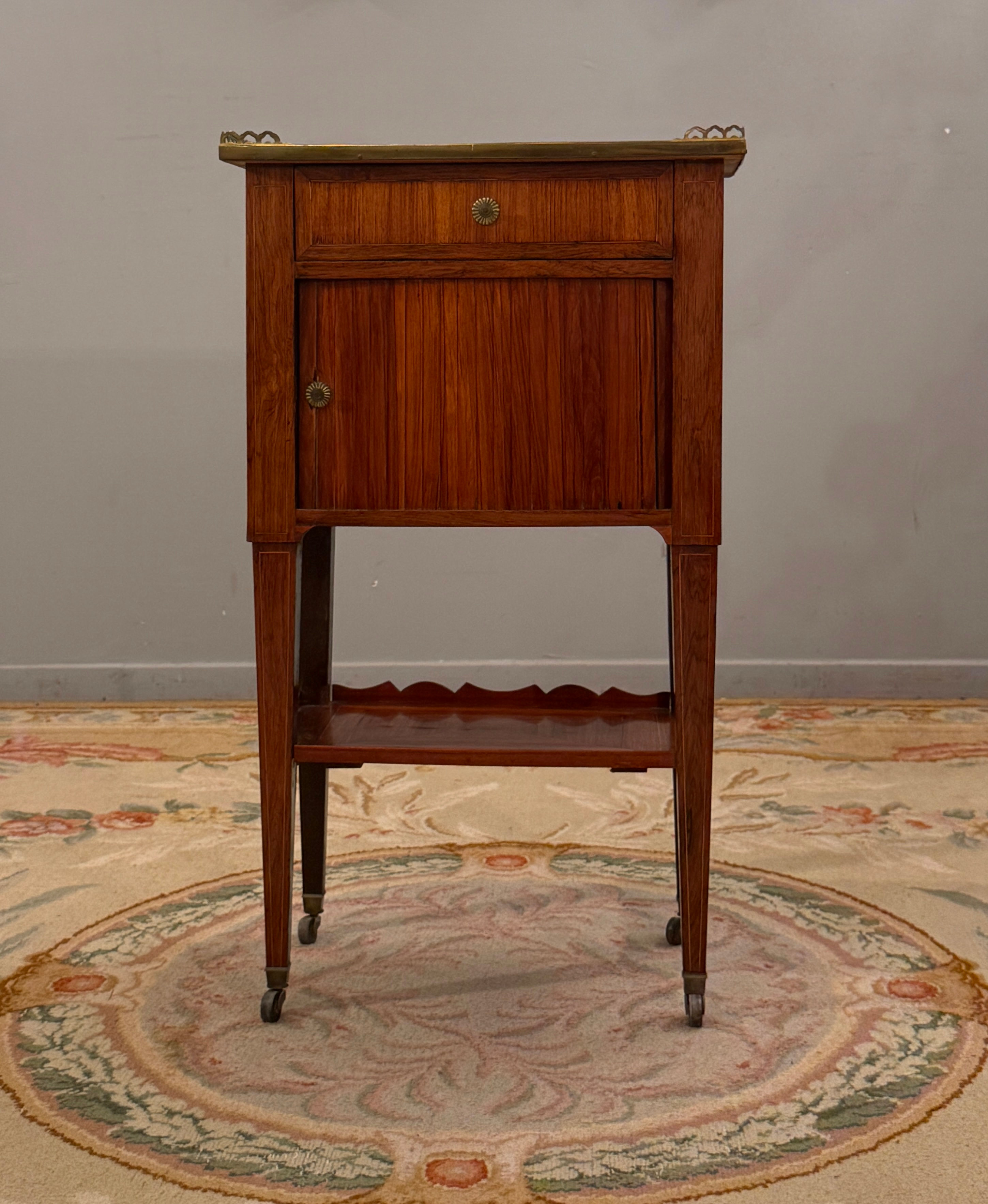 Petite Table De Salon A Rideau d'Epoque Louis XVI Vers 1780