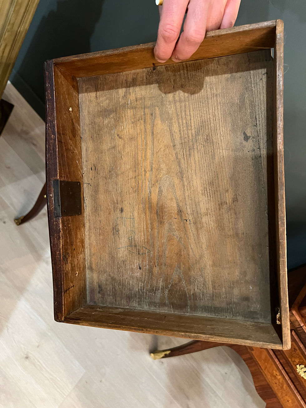 Thumbnail: Table Chiffonnière En Marqueterie d'Epoque Louis XV