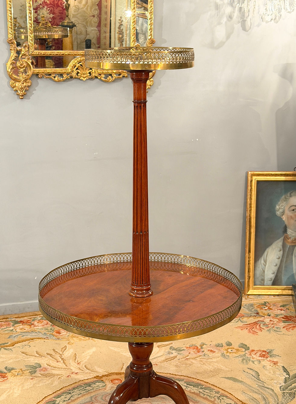 Thumbnail: Important Serviteur Muet en Acajou d'Epoque Louis XVI, Vers 1780