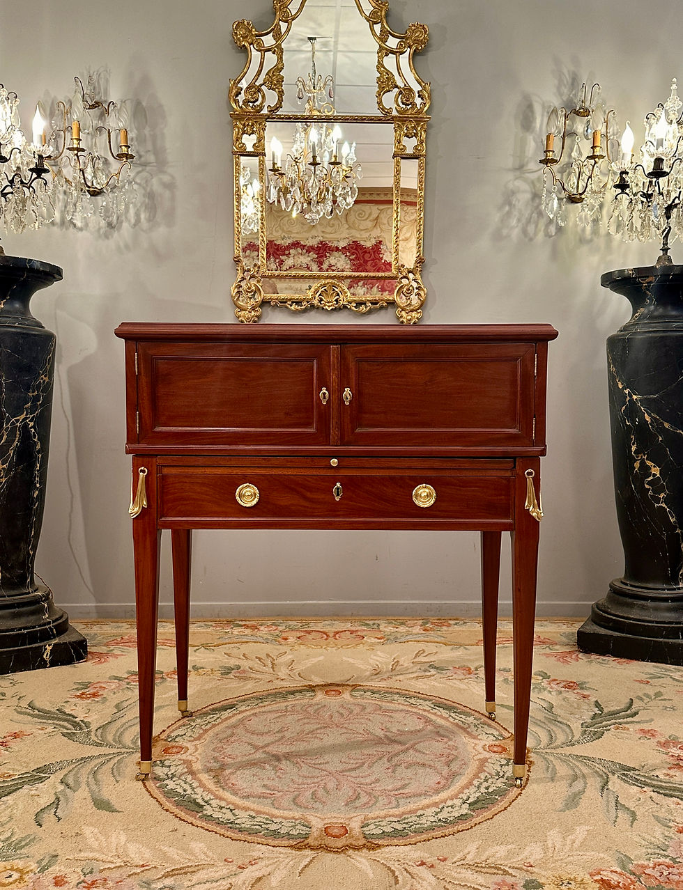 Pierre Garnier, Cabinet En Acajou Estampillé d'Epoque Louis XVI Vers 1770