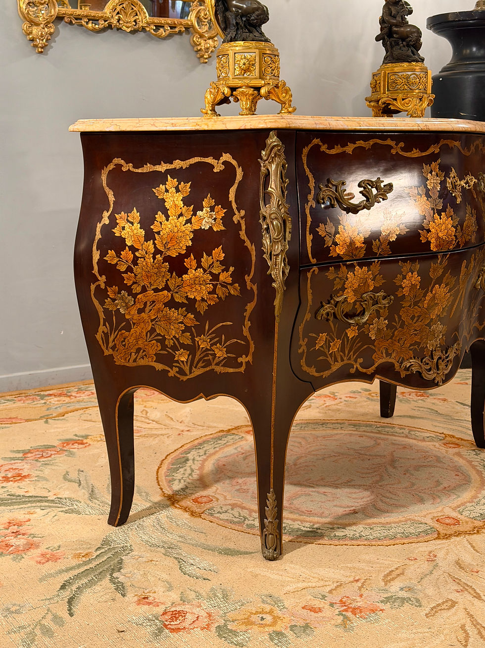 Thumbnail: Commode Sauteuse en Bois Laqué de Style Louis XV, Vers 1950