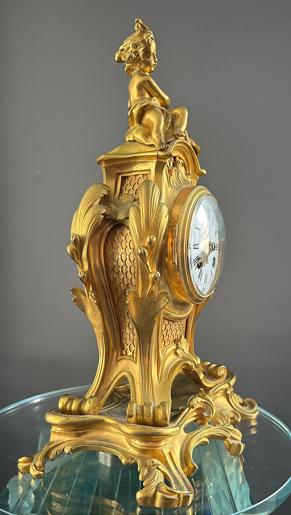 Miniature : Pendule En Bronze Doré De Style Louis XV Epoque XIXème