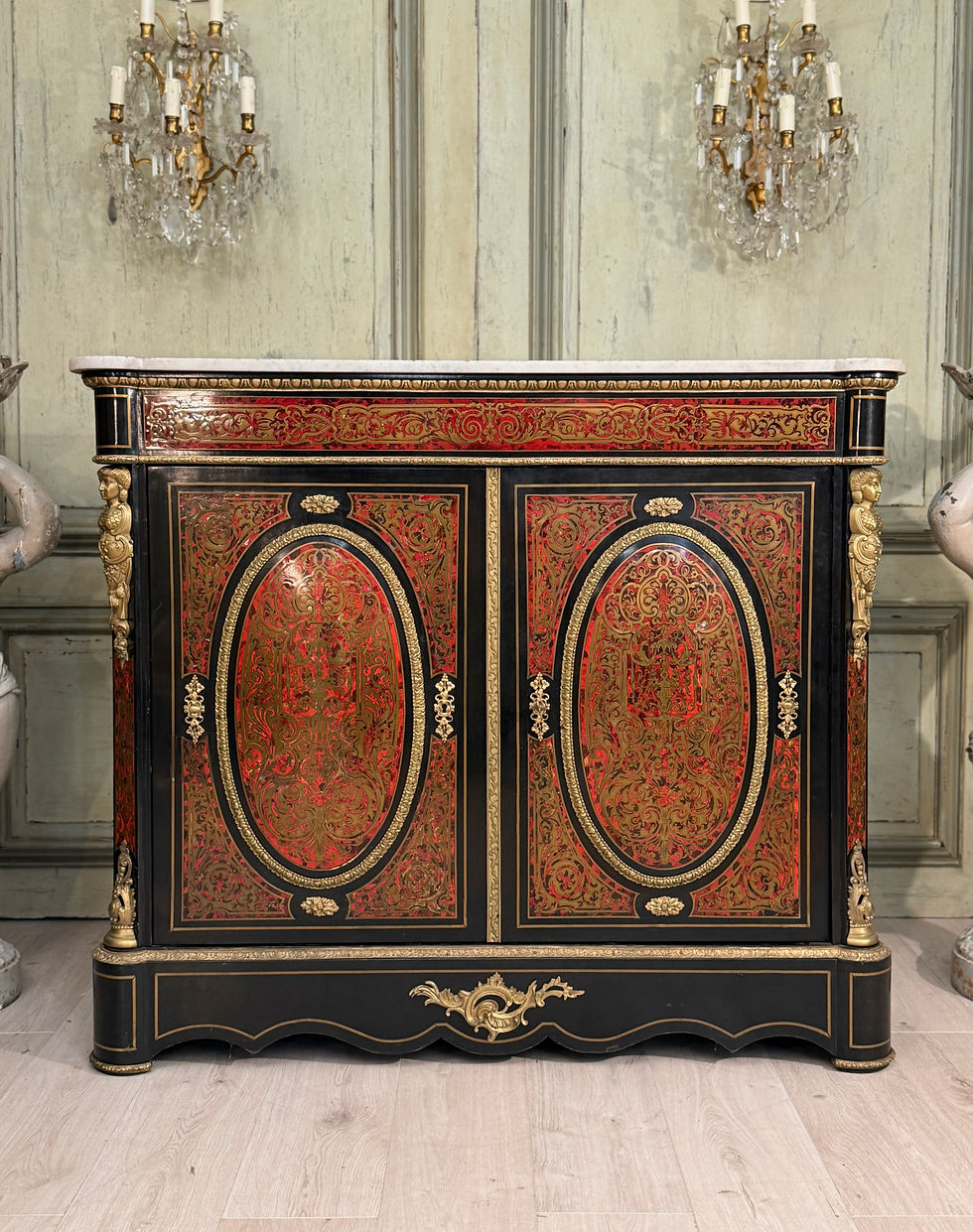 Thumbnail: Meuble d'Appui Deux Portes Marqueterie De Boulle Epoque Napoleon III