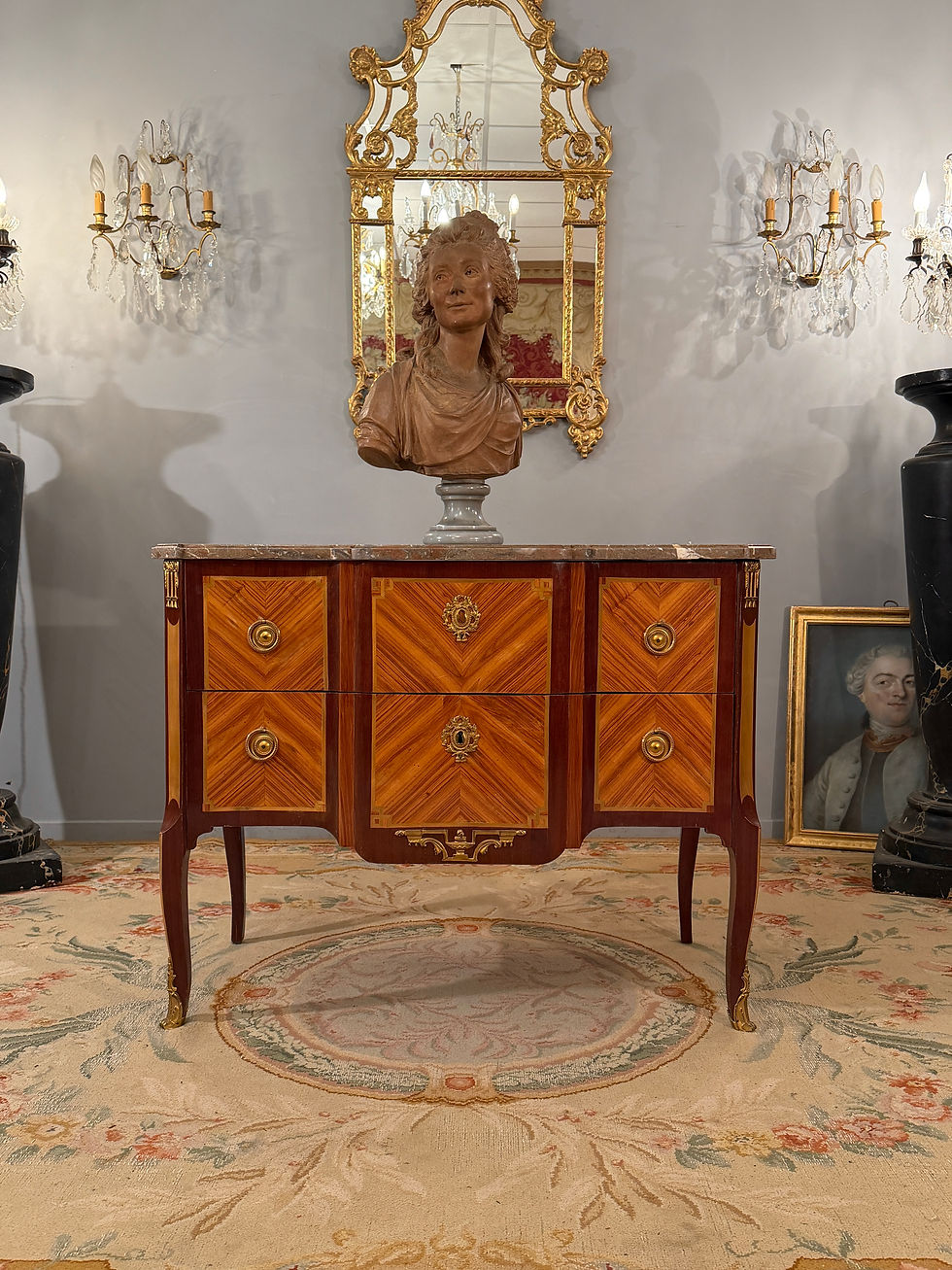 Thumbnail: Commode en Marqueterie d'Epoque Transition Louis XV Louis XVI Vers 1760