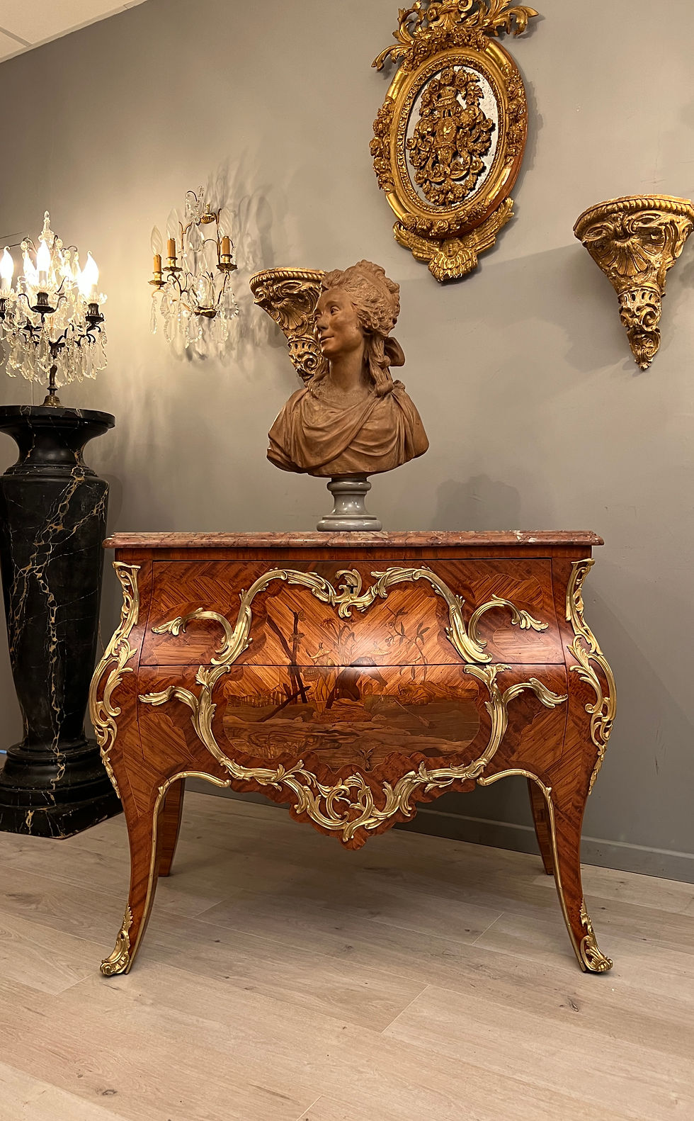 Miniatura: Belle Commode Louis XV En Marqueterie Epoque Napoleon III Vers 1870