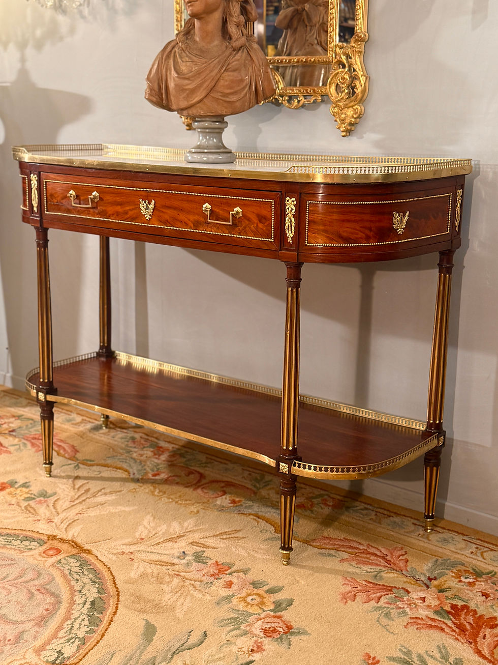 Thumbnail: Importante Console en Acajou d'Epoque Louis XVI, Vers 1780