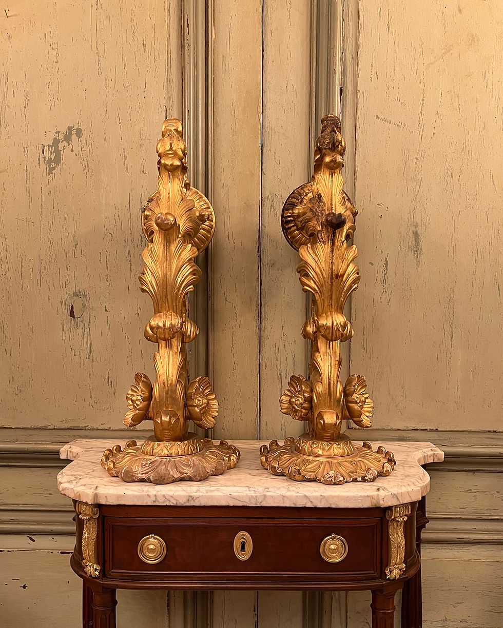 Thumbnail: Importante Paire d'Appliques En Bois Dore De Style Louis XV Epoque XIXeme
