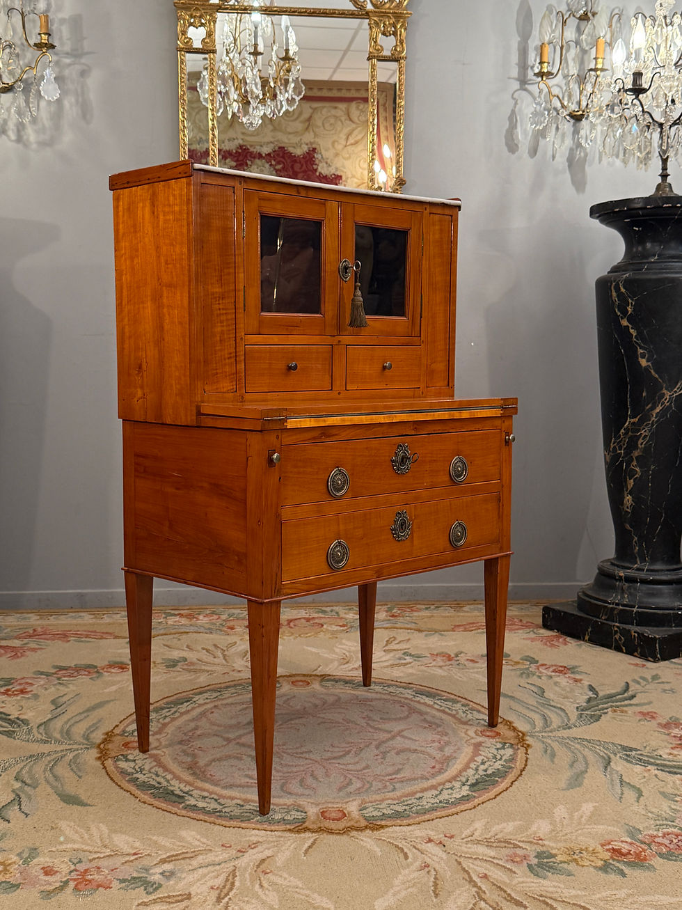 Thumbnail: Bureau Bonheur Du Jour d'Epoque Louis XVI Vers 1780