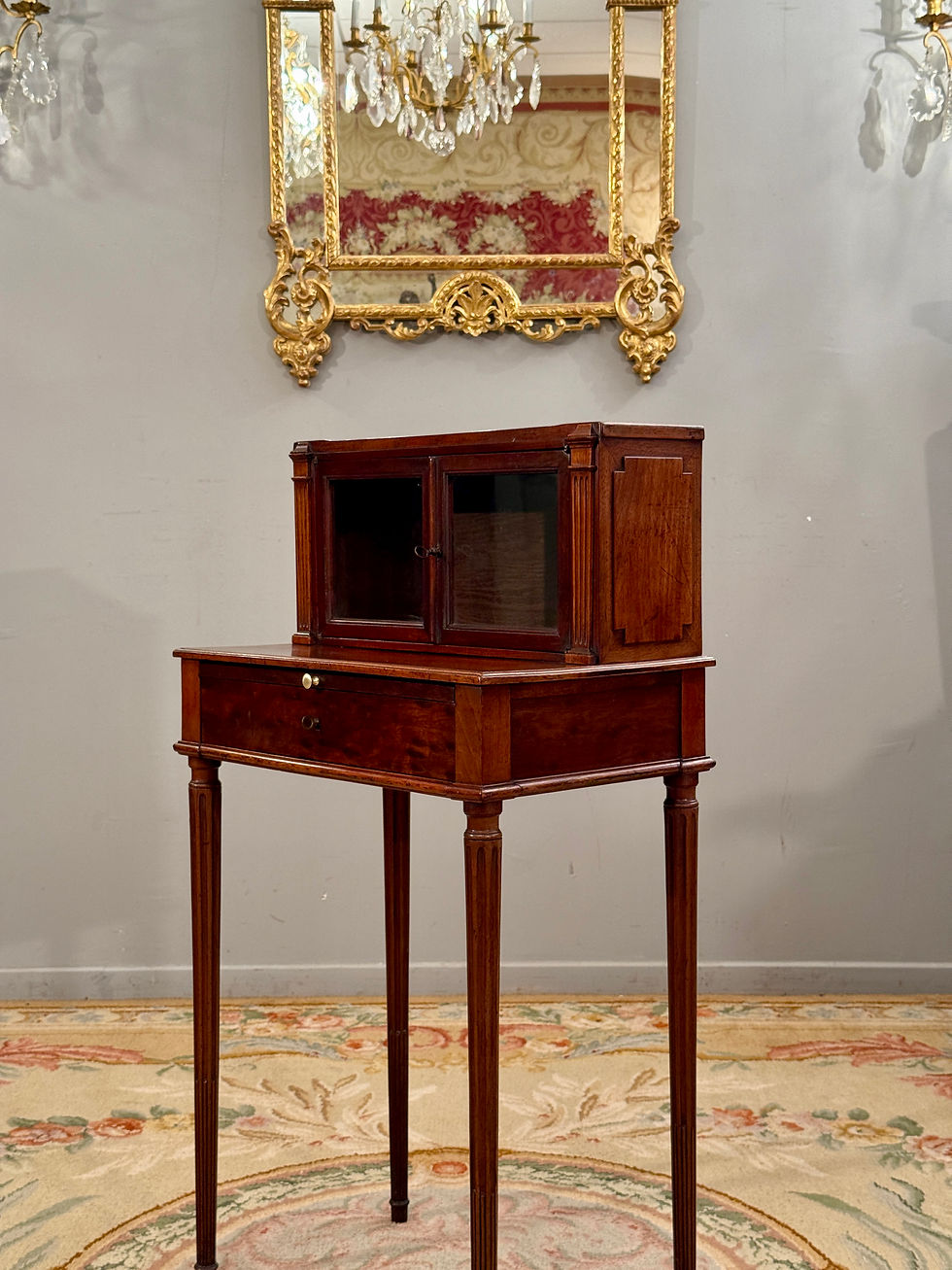 Миниатюра: Petit Bonheur Du Jour En Acajou d'Epoque Louis XVI Vers 1780