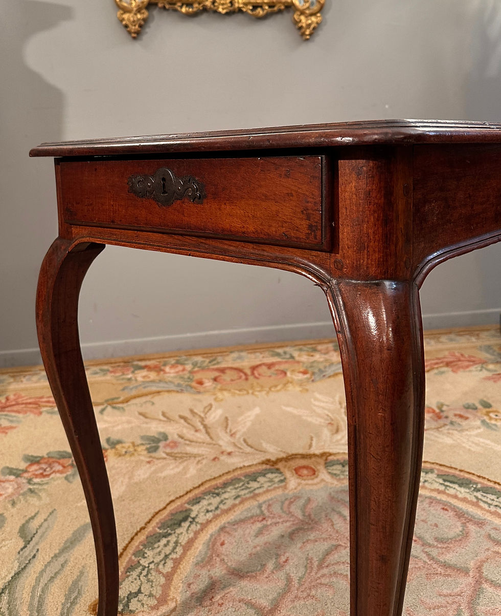 Thumbnail: Table A Ecrire En Noyer d'Epoque Louis XV Vers 1750