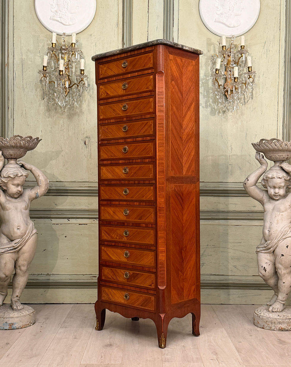 縮圖：Jacques Dubois, Chiffonnier Estampillé d'Epoque Transition Louis XV Louis XVI, V