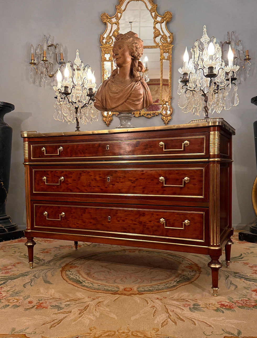 Miniature : Commode d'Officier En Acajou Moucheté d'Epoque Louis XVI Vers 1780