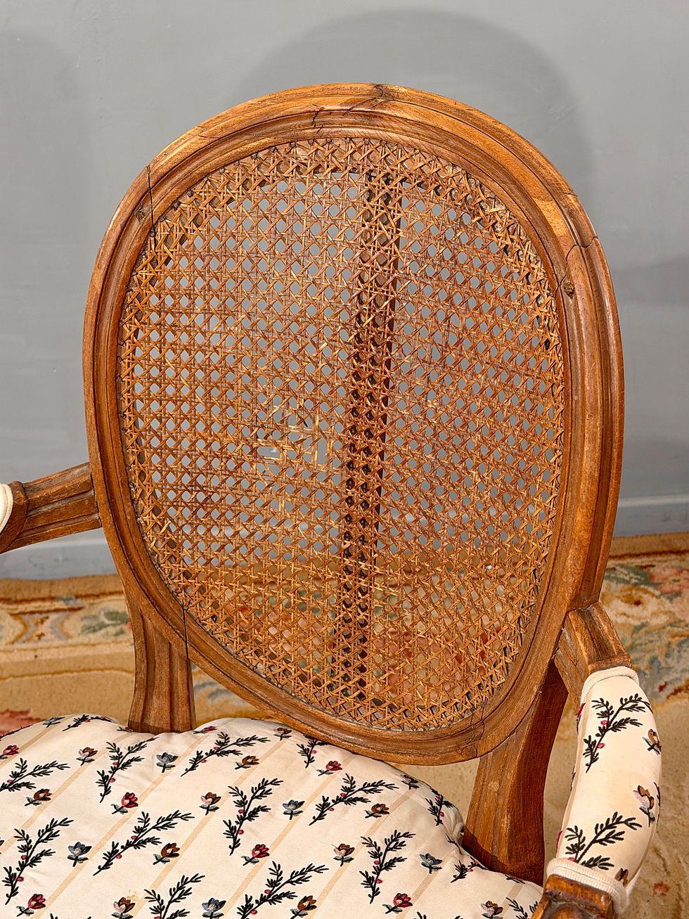 Thumbnail: Paire de Fauteuils Cannés d'Epoque Louis xvi, Vers 1780