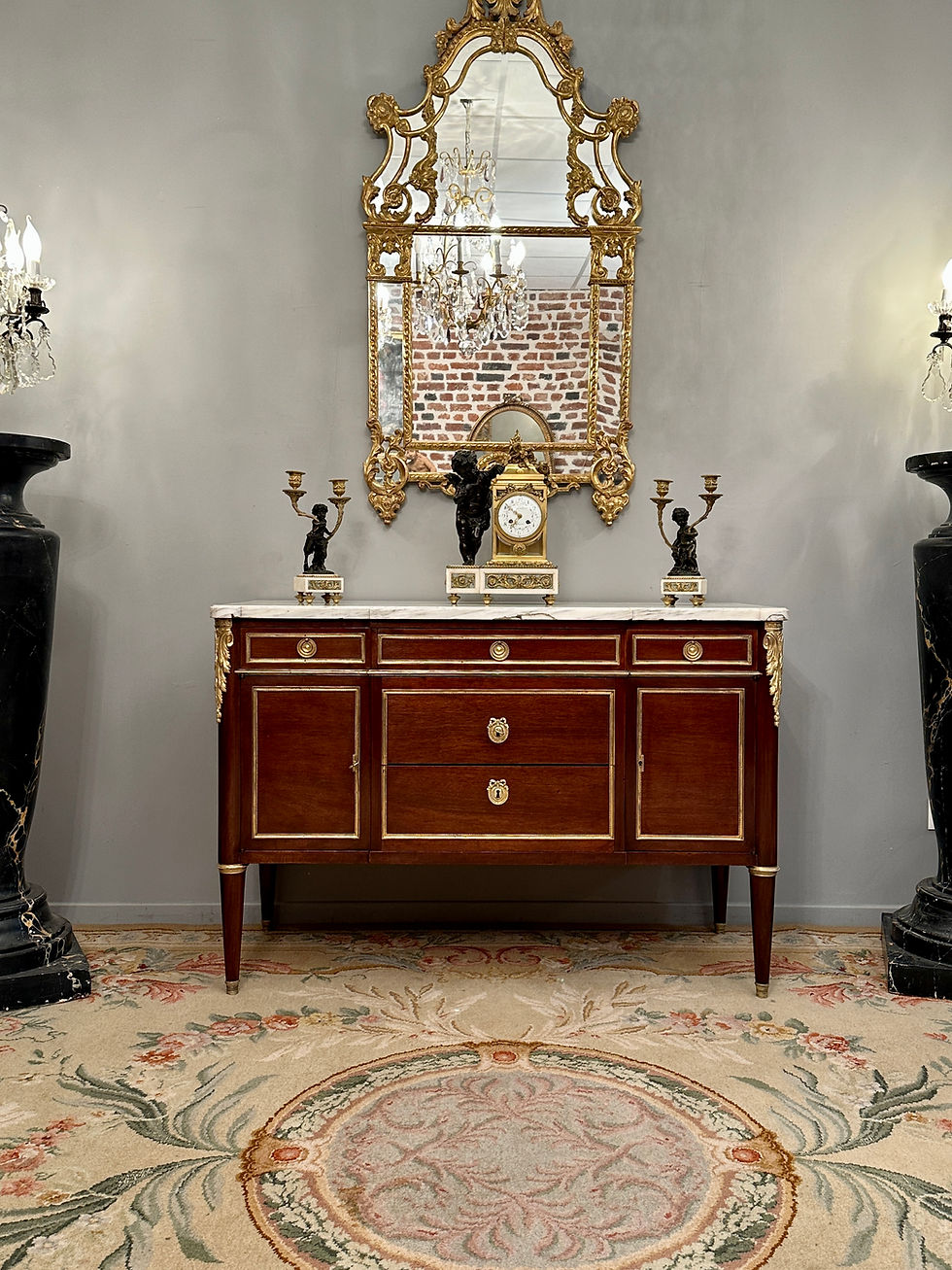 Thumbnail: Commode A Vantaux En Acajou de Style  Louis XVI Epoque XIXème