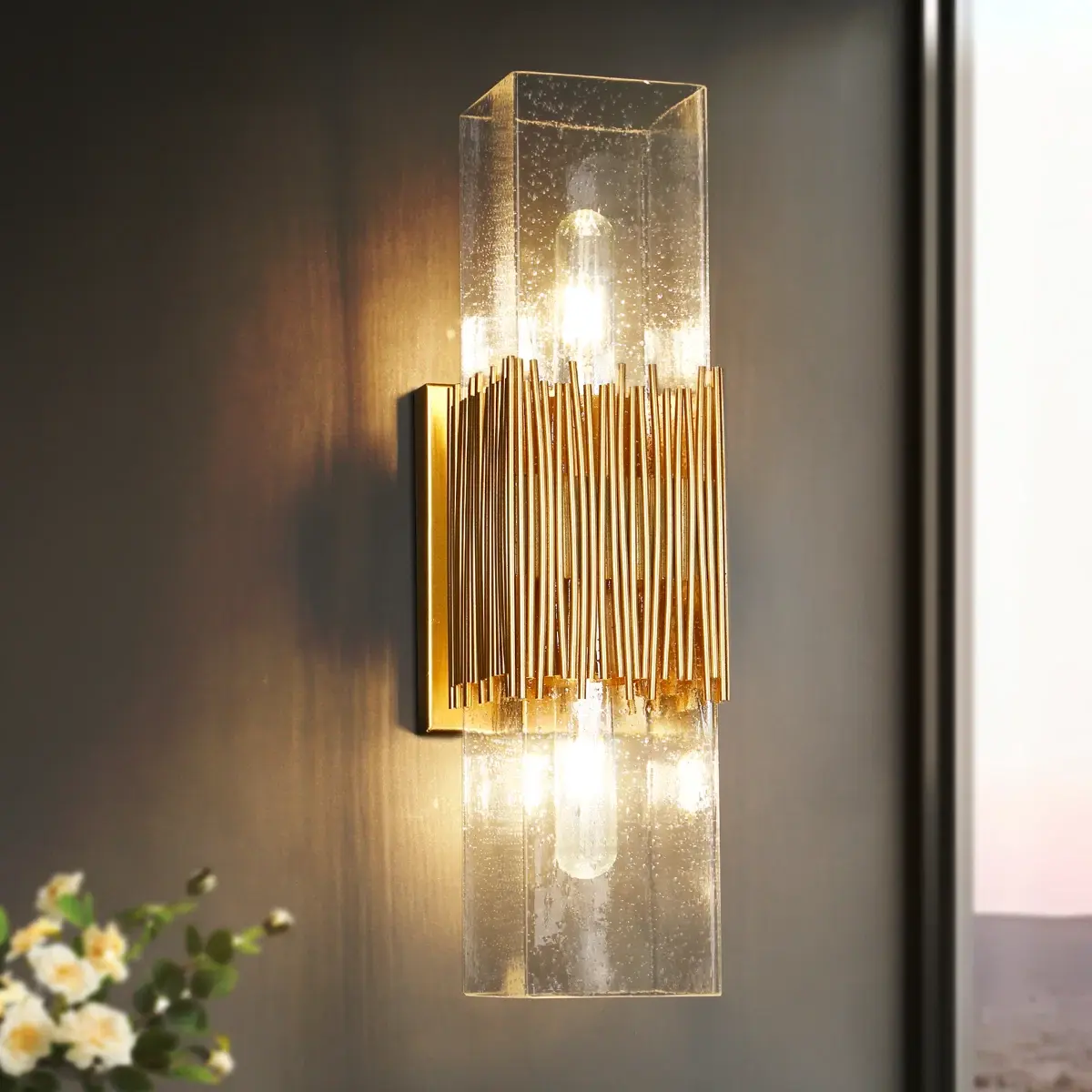Ulah 2-Light Gold Wallchiere