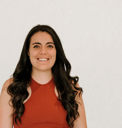 Dee Portrait (1)_edited.jpg