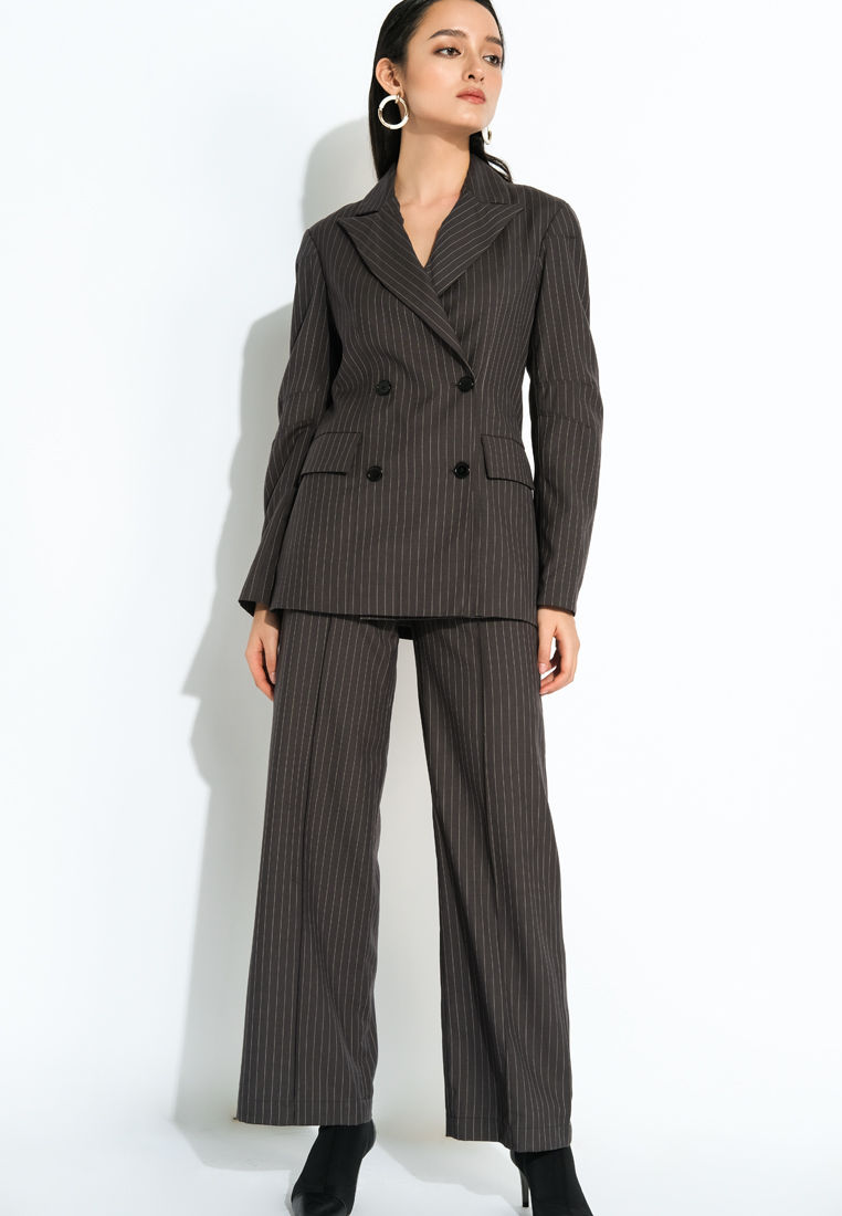 Thumbnail: Áo blazer tay kiểu  2.460.000 VND