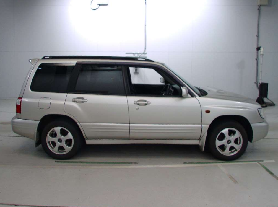 Миниатюра: SUBARU FORESTER SF5