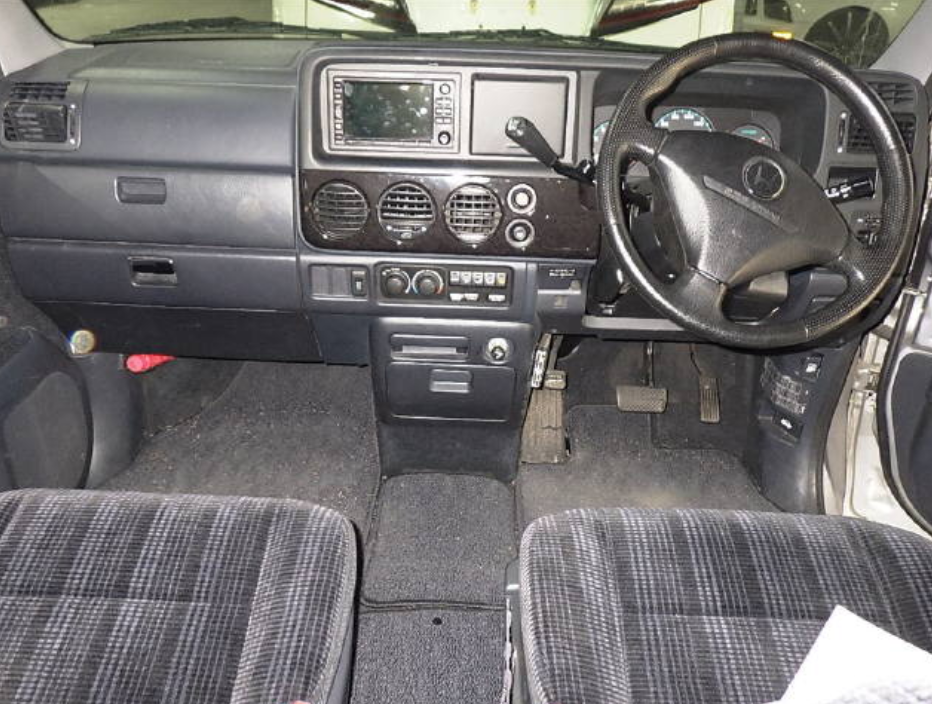Миниатюра: HONDA STEP WAGON RF2