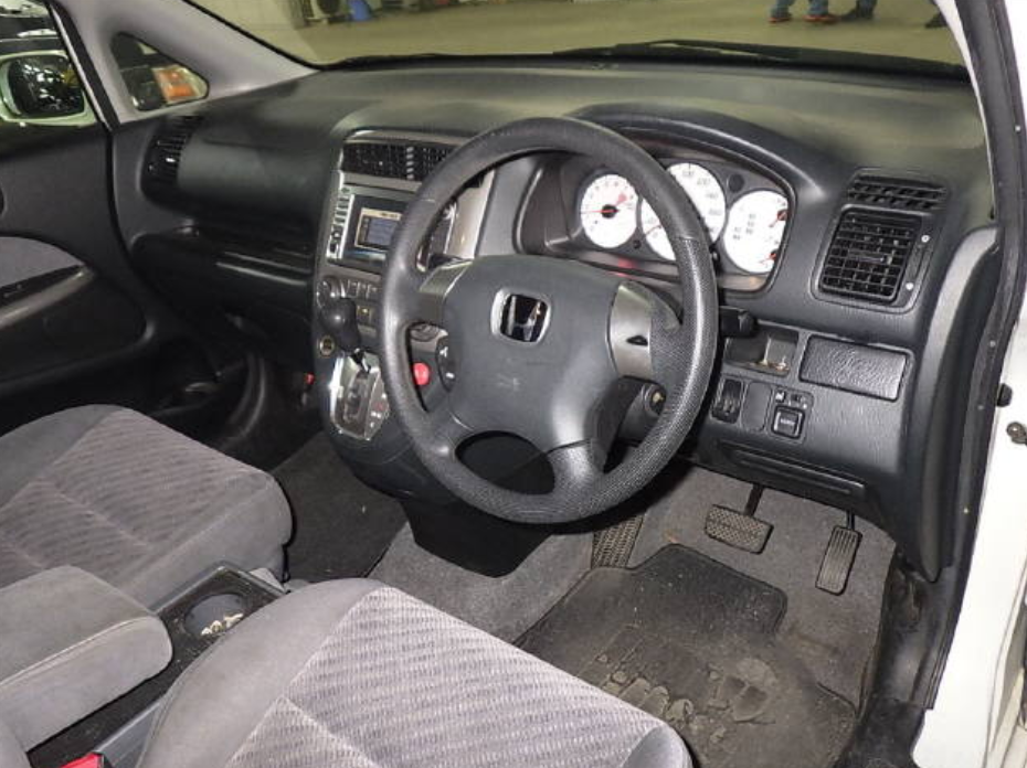 Миниатюра: HONDA STREAM RN1