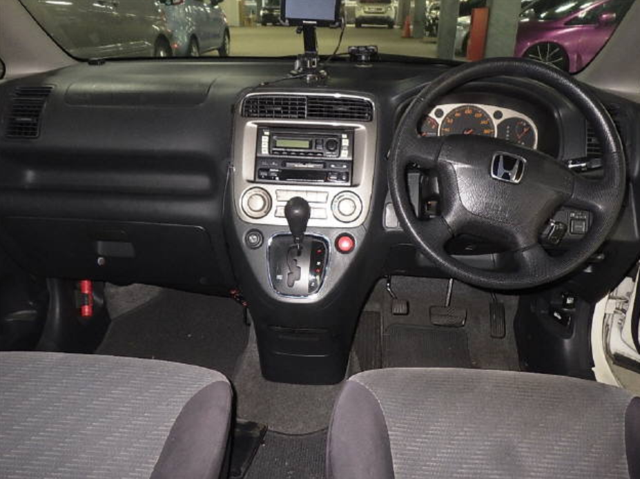 Миниатюра: HONDA STREAM RN1