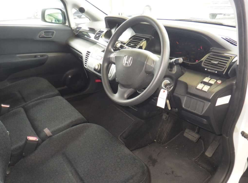 Миниатюра: HONDA EDIX BE1